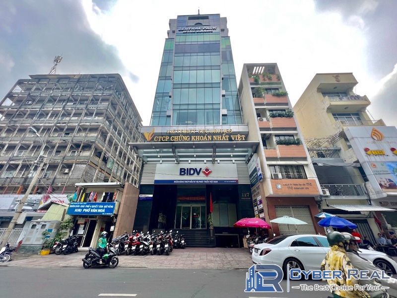 Central Park 2 Building