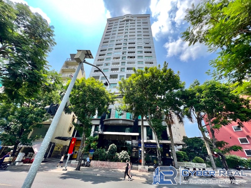 International Plaza Building