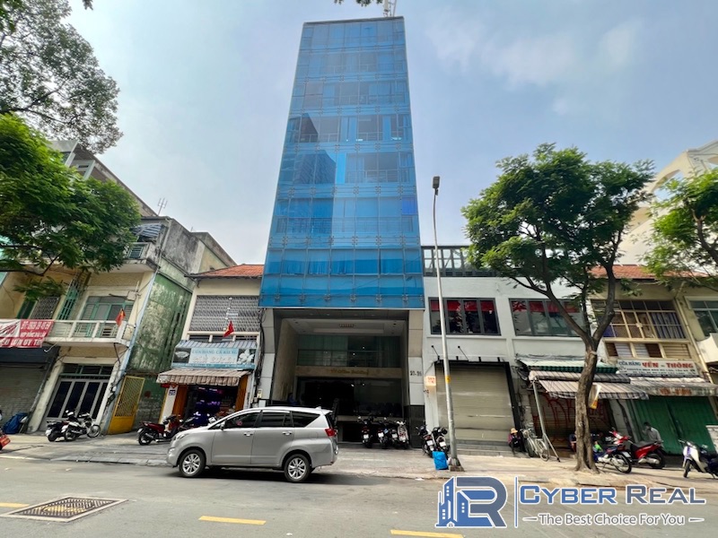 P&T Building