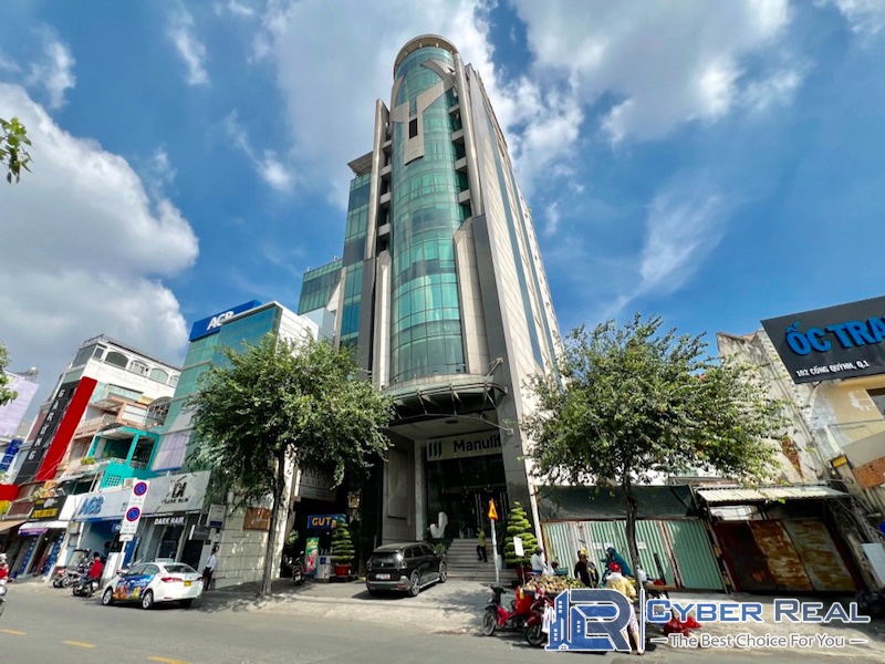 Iwa Square Building 