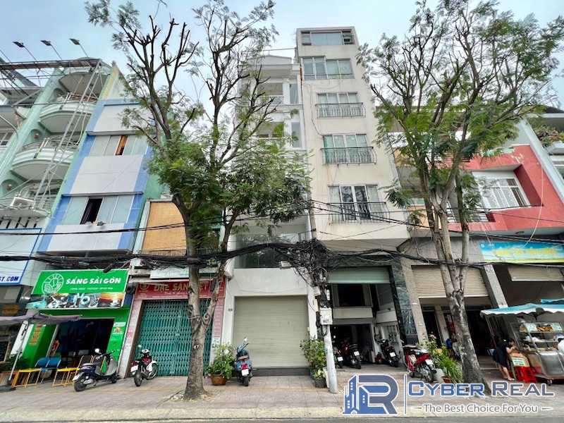 99 Lê Quốc Hưng 