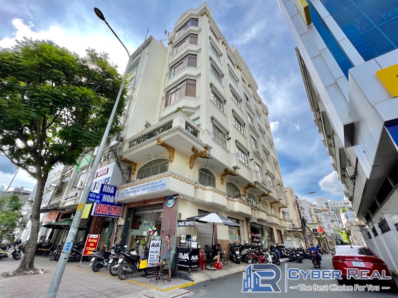 Nam Phương Building