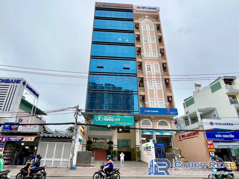 Huna Building