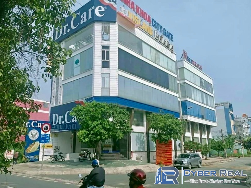 Gia Long Building