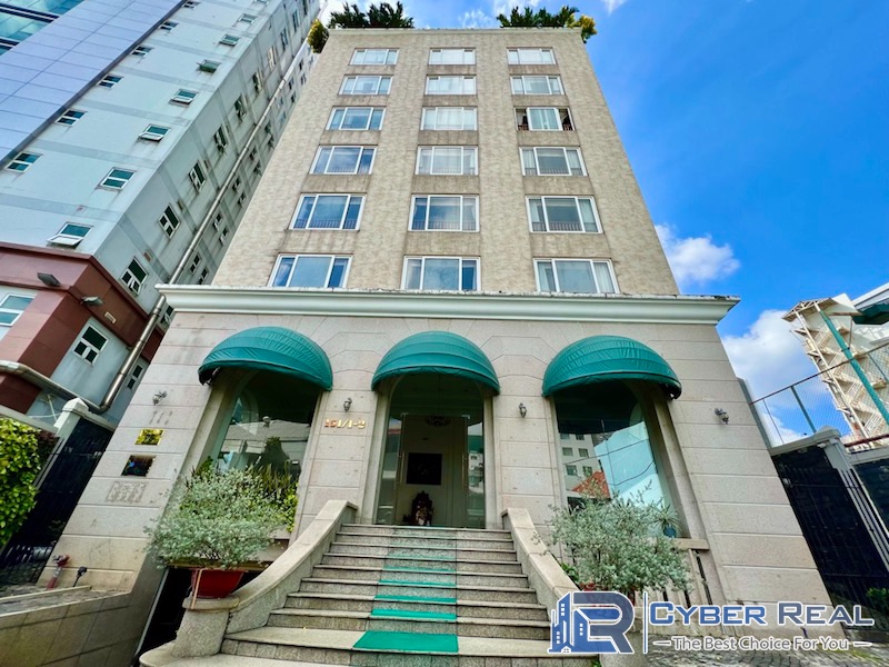 Merin Suites